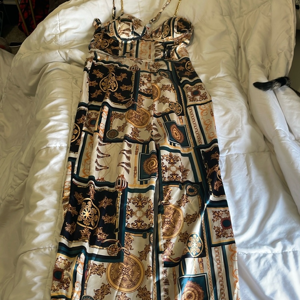A guess  jumpsuit outfit